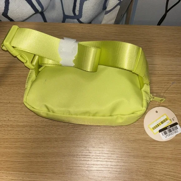 Blogilates Belt Bag - Picture 2 of 4